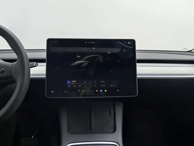 Tesla Model Y — Фото автомобиля 12