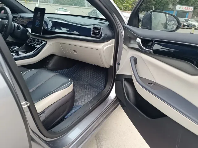 BYD Qin PLUS — Фото автомобиля 11