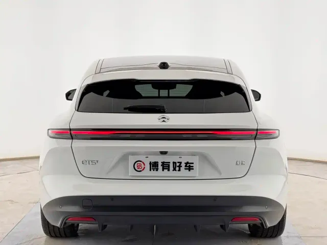 Nio ET5 Touring — Фото автомобиля 10