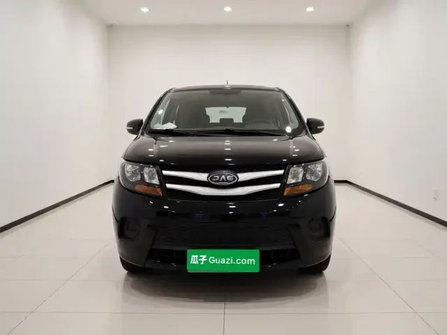 JAC Refine JAC Refine M3 2019 Maker Edition 1.8L Luxury Version — Фото автомобиля 2