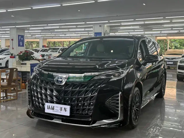 Фотография автомобиля — Toyota Sienna