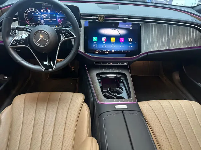 Mercedes-Benz E-Class — Фото автомобиля 13