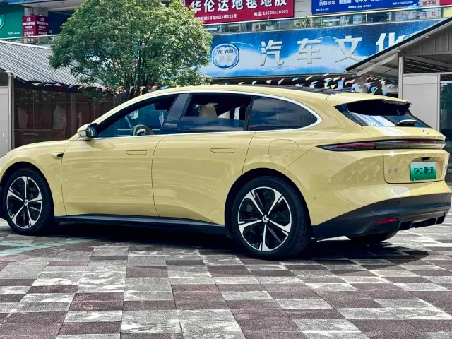 Nio ET5 Touring — Фото автомобиля 13