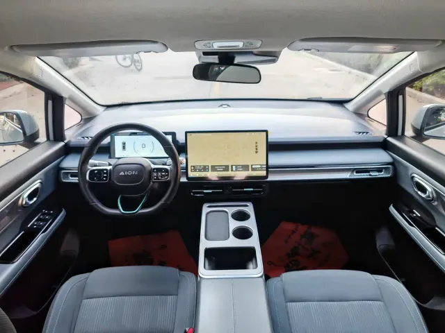 GAC Aion Y — Фото автомобиля 10