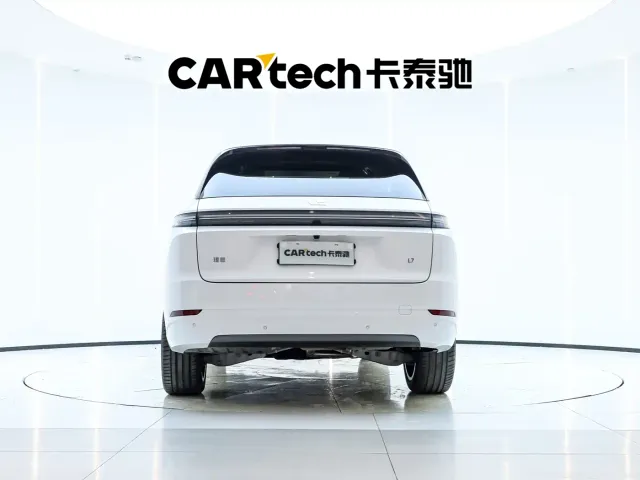 Li Auto L7 — Фото автомобиля 8
