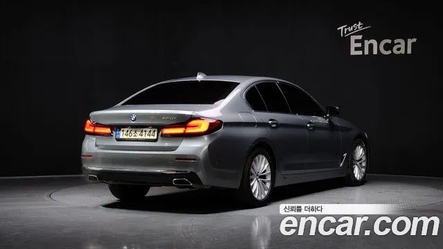 BMW 5-Series — Фото автомобиля 2
