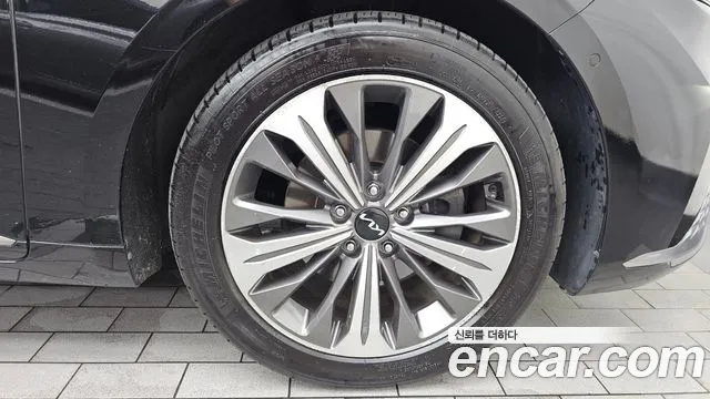 Kia K8 Signature — Фото автомобиля 18
