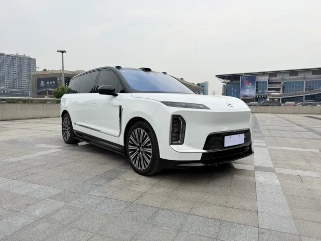 Nio ES9 — Фото автомобиля 3