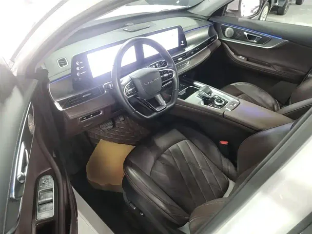 Chery Tiggo 8 PLUS — Фото автомобиля 15