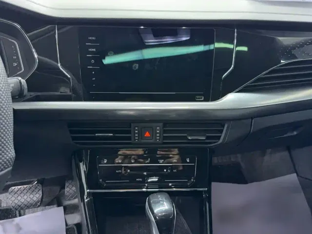 Volkswagen Passat — Фото автомобиля 7