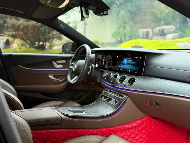 Mercedes-Benz E-Class — Фото автомобиля 8