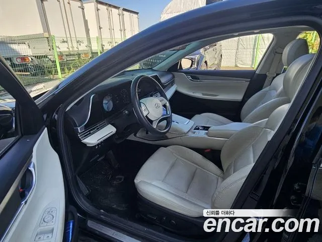 Hyundai Grandeur New — Фото автомобиля 12