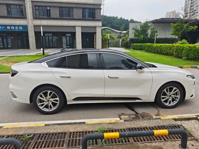 Ford Mondeo — Фото автомобиля 8