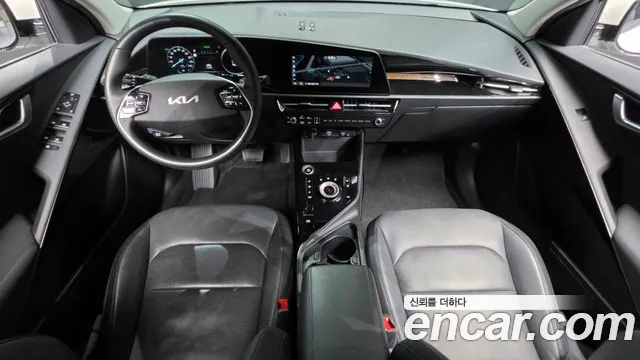 Kia Niro — Фото автомобиля 10