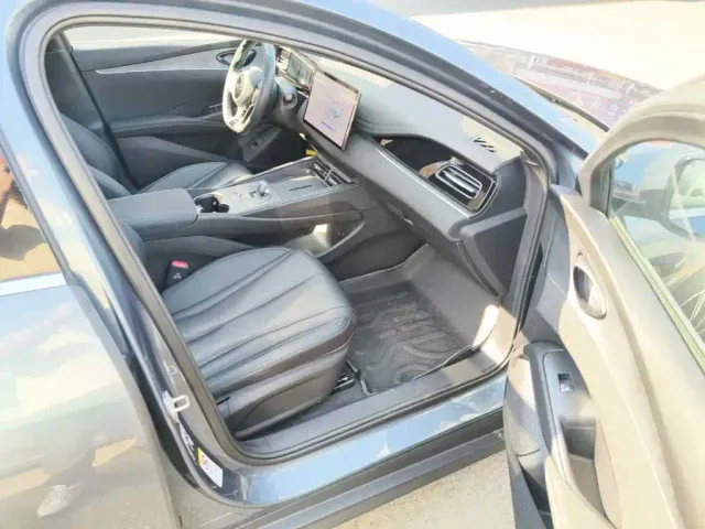 BYD Seal 06 — Фото автомобиля 13