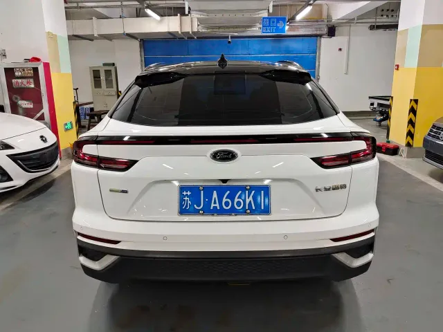 Ford EVOS — Фото автомобиля 5