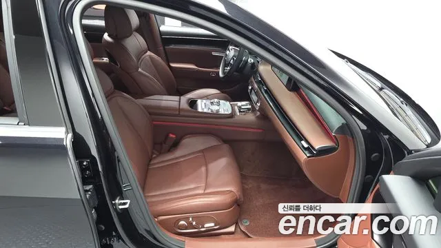 Genesis G90 Бензин 3.5 турбо AWD — Фото автомобиля 5