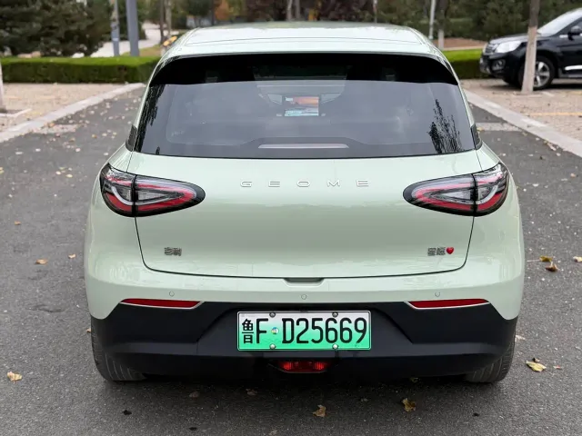 Geely Starry Wish — Фото автомобиля 5