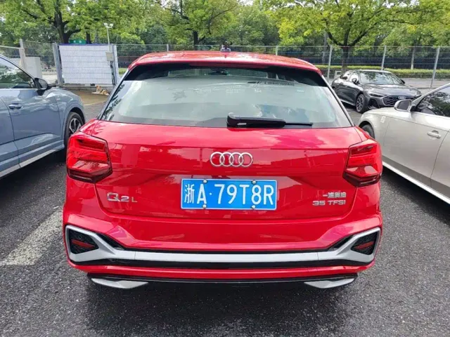 Audi Q2L — Фото автомобиля 7