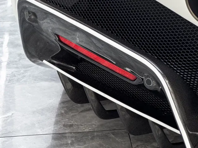 Ferrari SF90 — Фото автомобиля 17