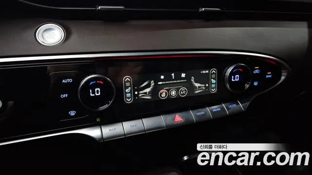 Genesis GV70 — Фото автомобиля 29