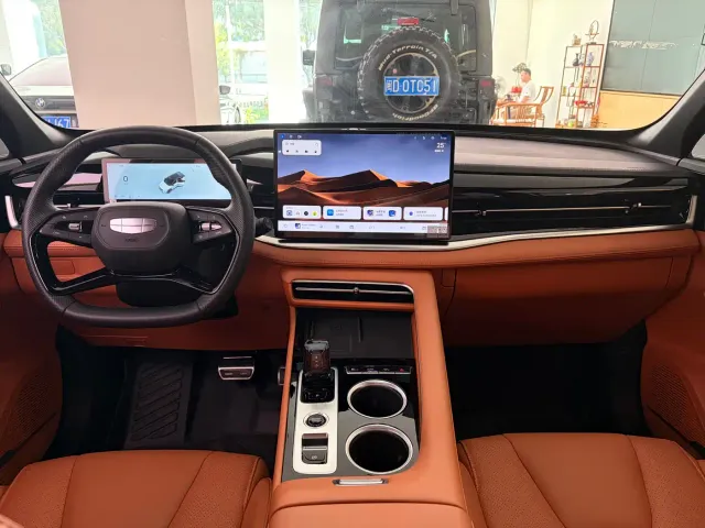 Geely Boyue — Фото автомобиля 5