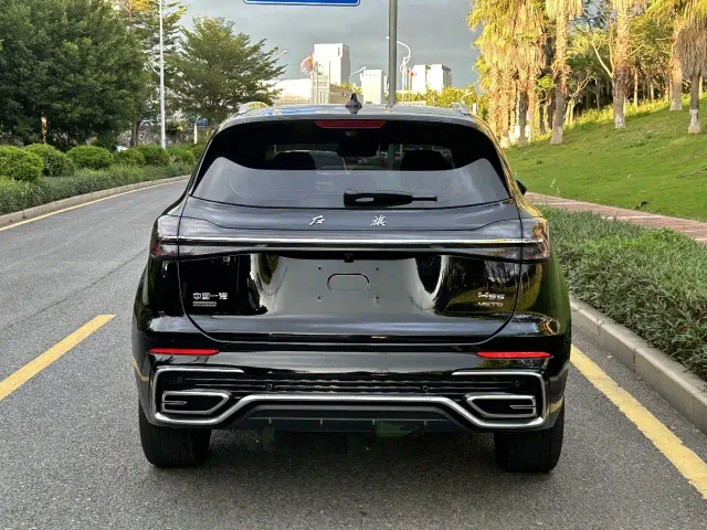 Hongqi HS5 — Фото автомобиля 10