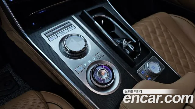 Genesis GV80 2.5T Бензин 2WD — Фото автомобиля 9