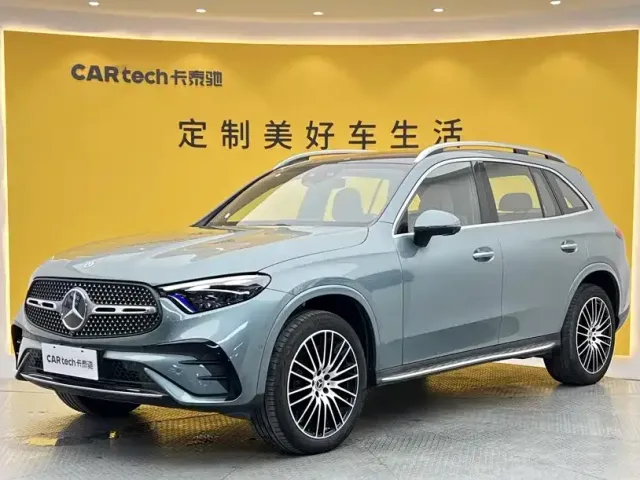 Фотография автомобиля — Mercedes-Benz GLC-Class