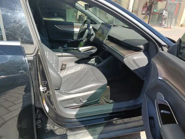 Changan Qiyuan A07 — Фото автомобиля 8