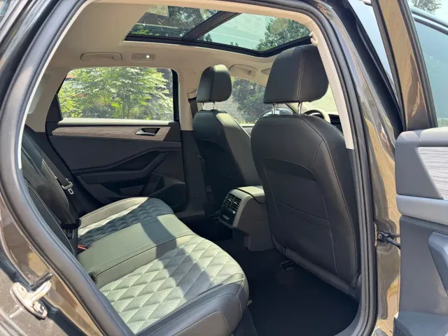 Volkswagen Sagitar — Фото автомобиля 9