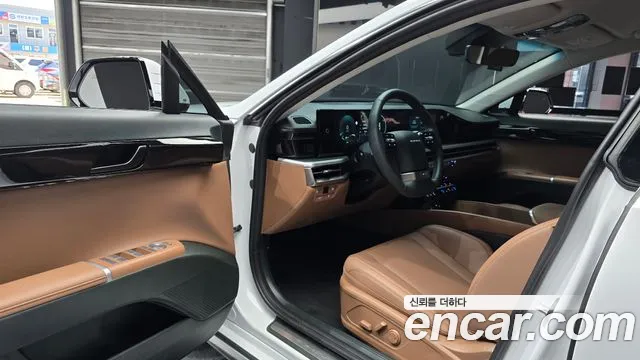 Hyundai Grandeur GN7 — Фото автомобиля 15
