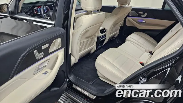 Mercedes-Benz GLE-Class — Фото автомобиля 11