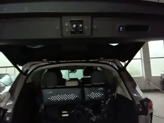 Toyota Sienna — Фото автомобиля 18
