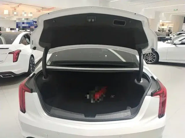 Cadillac CT5 — Фото автомобиля 18