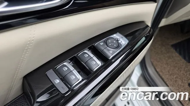 Kia Canival Carnival 4 поколение Дизель 9 мест Hi-Limousine — Фото автомобиля 24