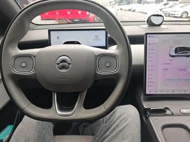 Nio ET5 Touring — Фото автомобиля 10