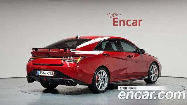 Hyundai AVANTE — Фото автомобиля 2