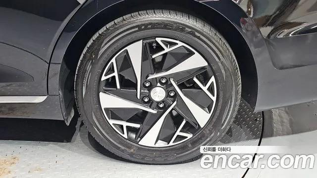 Hyundai Grandeur Grandeur (New) Hybrid — Фото автомобиля 5