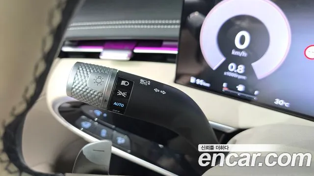 Genesis GV70 2.5T Бензин 2WD — Фото автомобиля 28