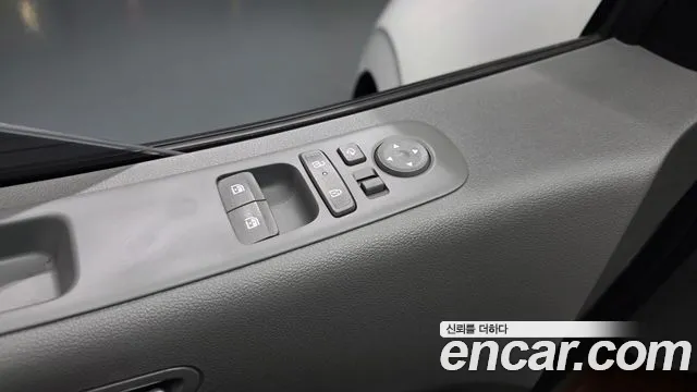 Hyundai Staria Staria L3.5 Lounge 7 мест — Фото автомобиля 26