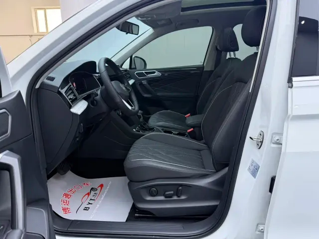 Volkswagen Tiguan L — Фото автомобиля 7