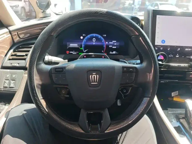 Toyota Vellfire — Фото автомобиля 10