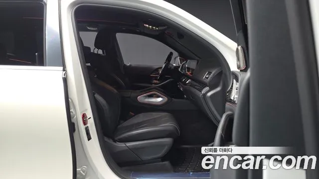 Mercedes-Benz GLS-Class — Фото автомобиля 11