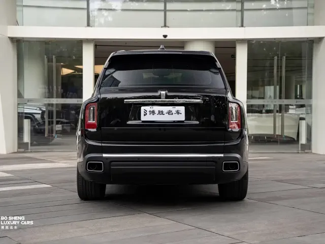 Rolls-Royce Cullinan — Фото автомобиля 6
