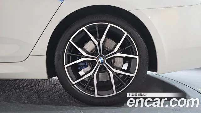 BMW 5 Series G30 — Фото автомобиля 6