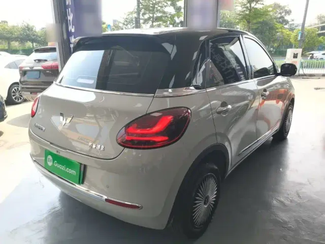 Wuling Bingo — Фото автомобиля 6