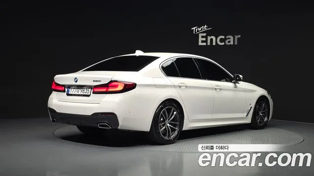 BMW 5-Series — Фото автомобиля 2