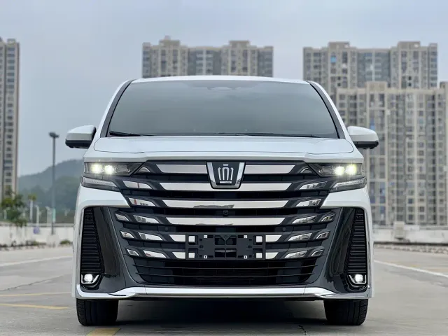 Toyota Vellfire — Фото автомобиля 3