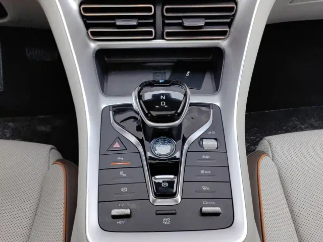 BYD Song Pro — Фото автомобиля 13